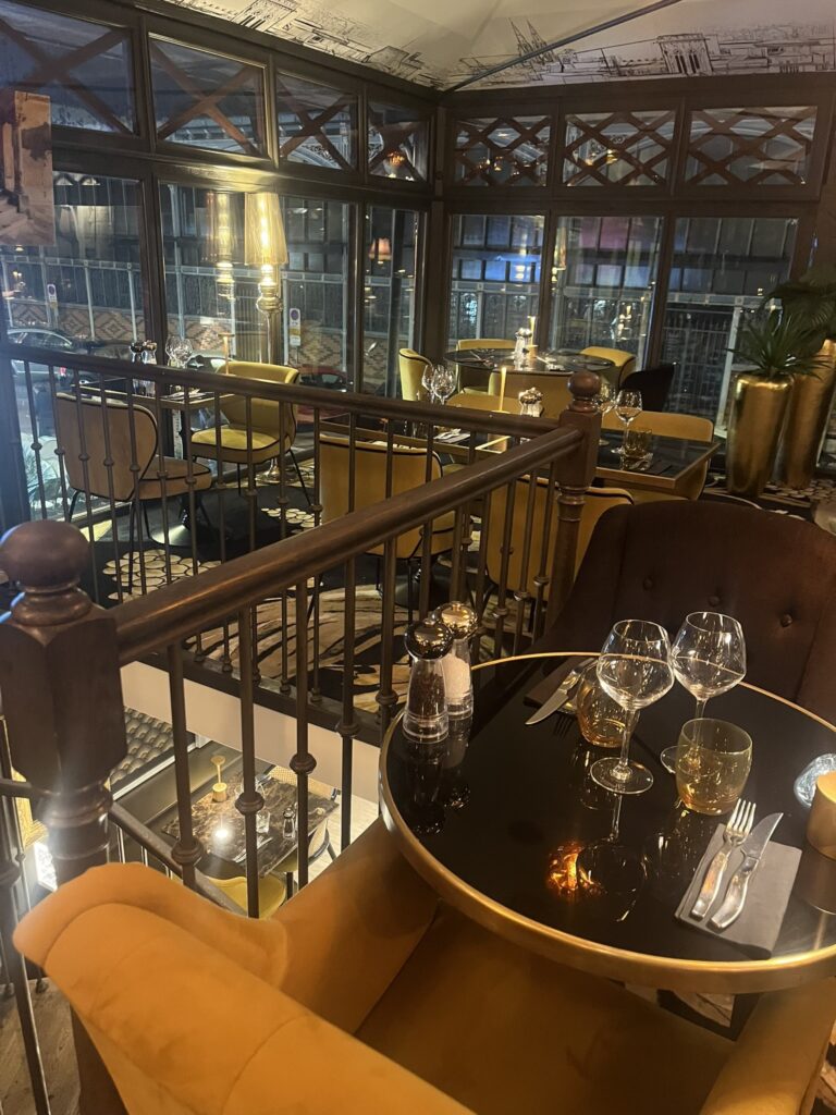 dining room at the 314 restaurant in Dijon France