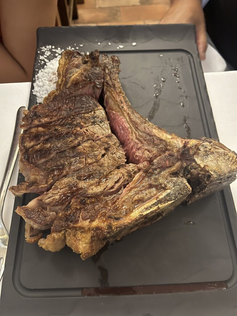 Bistecca alla Fiorentina sliced to the bone