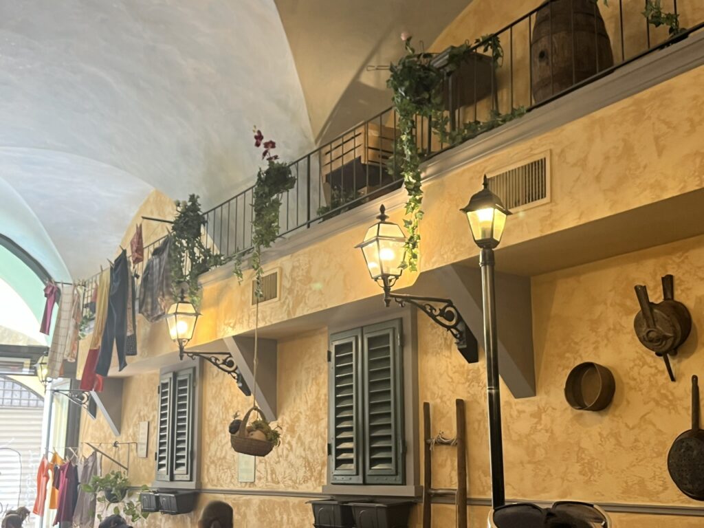 entrance and dining room of Osteria Vecchio Vicolo in Florence Italy