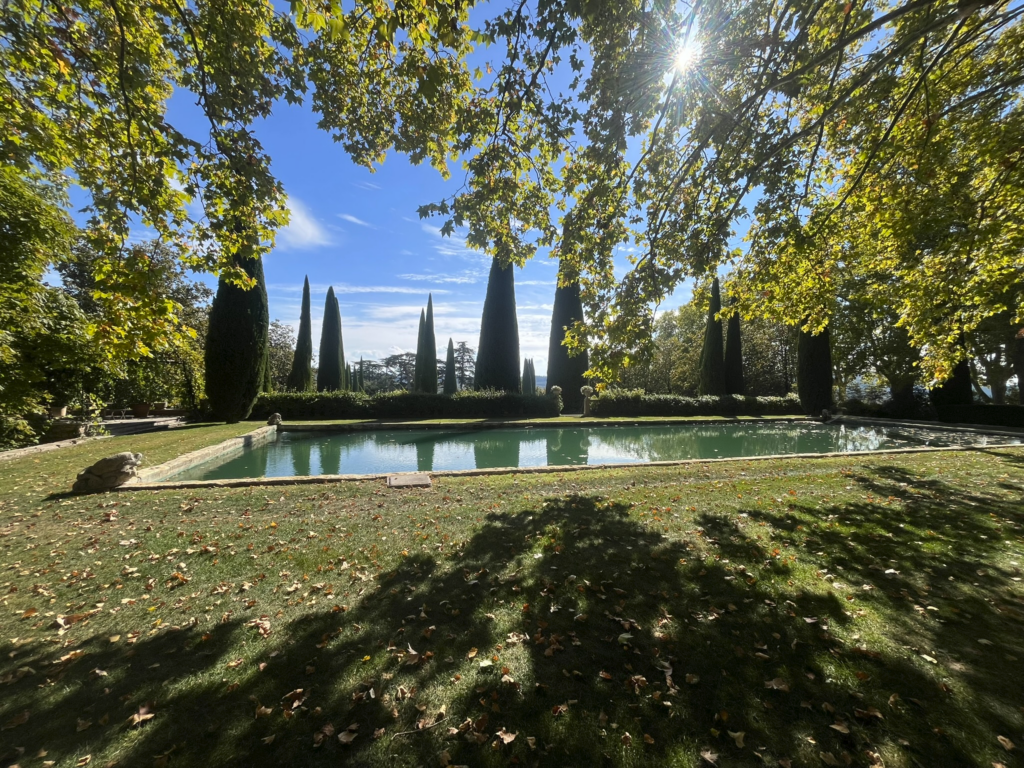 Chateau de Sannes Winery near L'Isle-sur-la-Sorgue, France