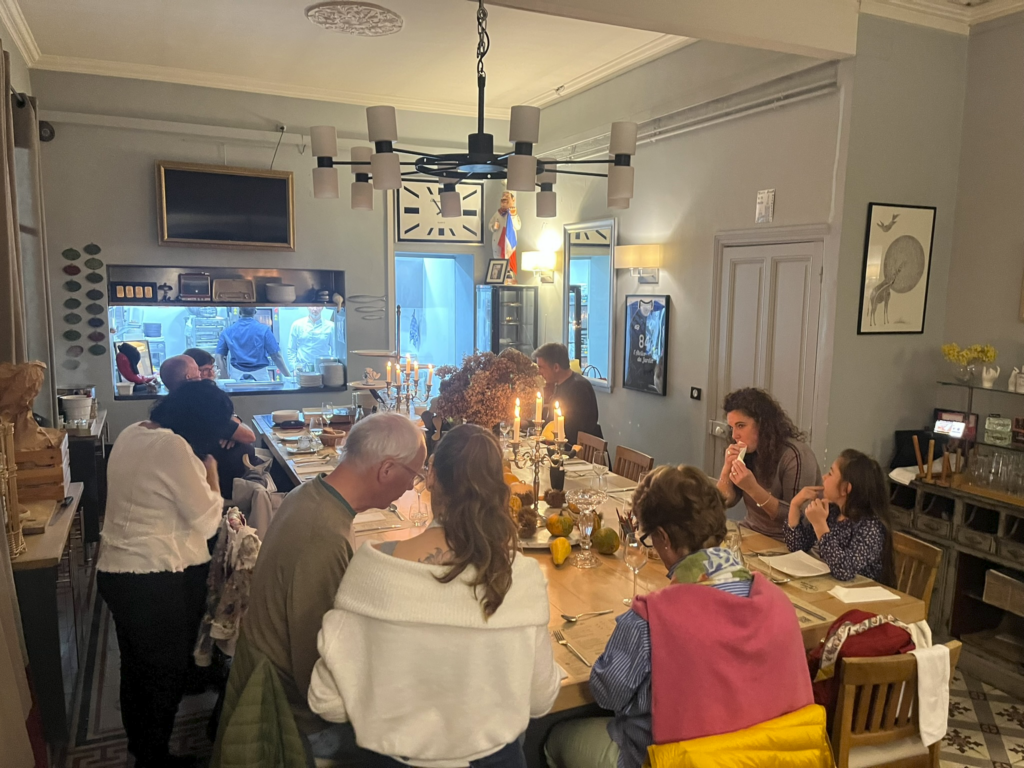 L'Atelier Du Jardin restaurant in L'Isle-sur-la-Sorgue, France