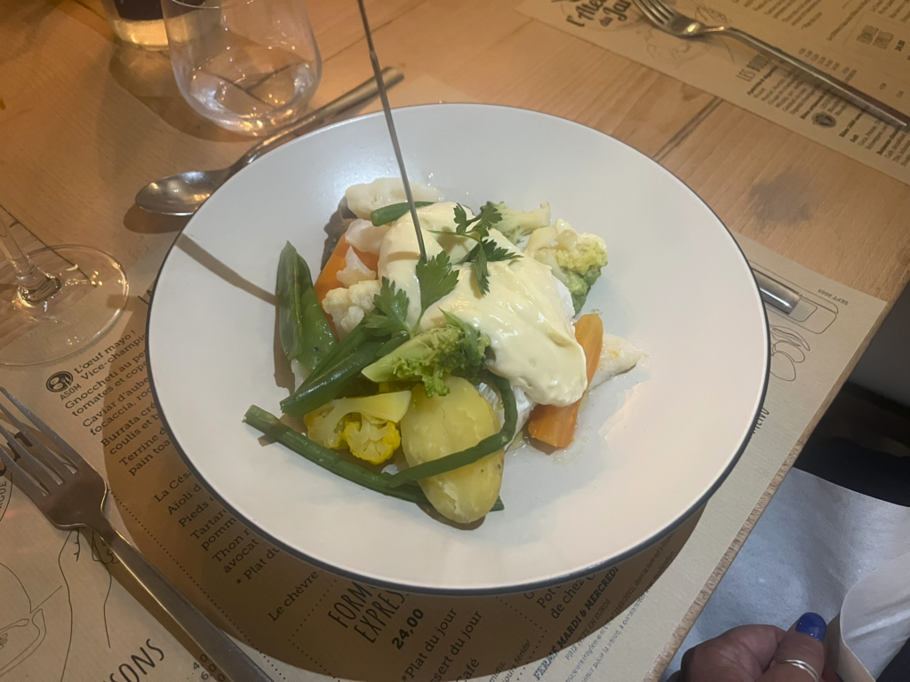 L'Atelier Du Jardin restaurant in L'Isle-sur-la-Sorgue, France