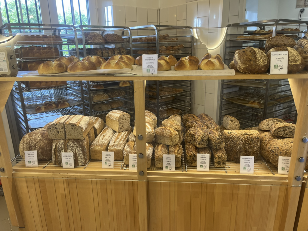Haut les Pains! boulangerie near L'Isle-sur-la-Sorgue, France