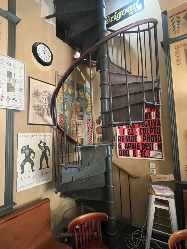 Chez Stéphane & Janique marchands de vins et de fromages in L'Isle-sur-la-Sorgue, France