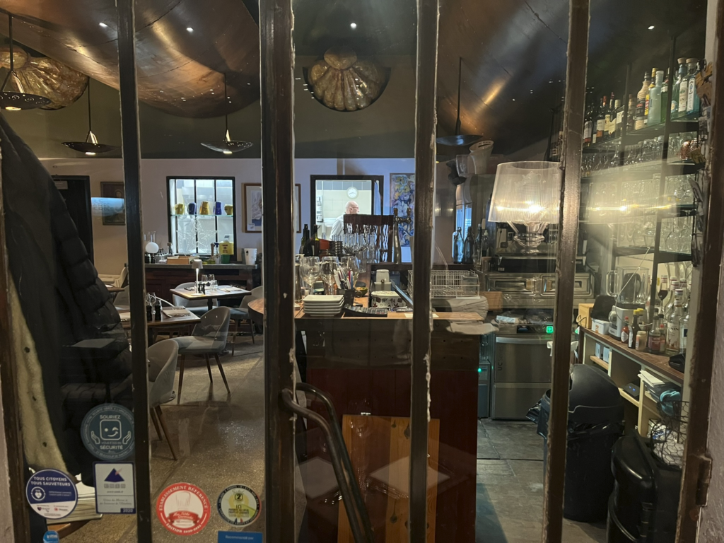 Le Carré d'Herbes restaurant in L'Isle-sur-la-Sorgue, France